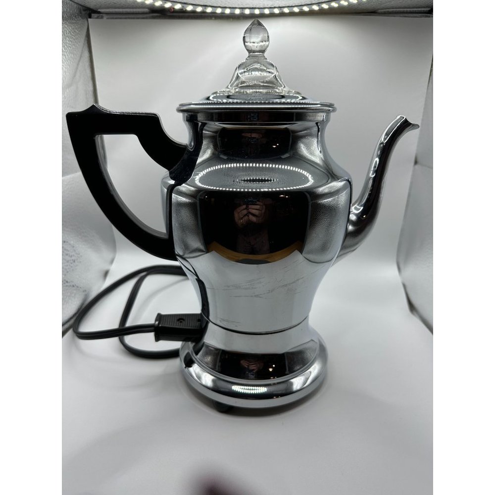 Vintage Universal Landers Frary And Clark 8 Cup Coffee Percolator TESTED WORKS